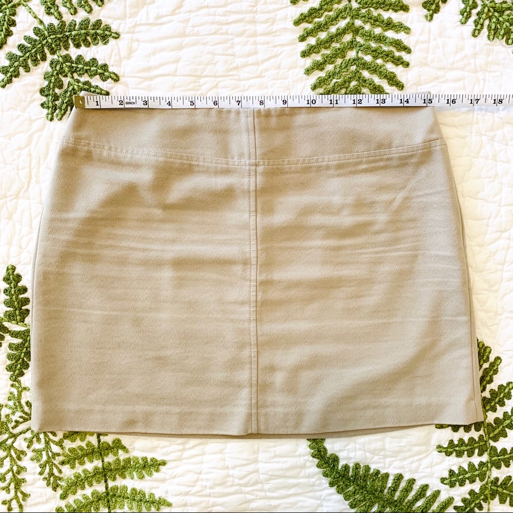 ⭐️2/$20 VTG Express Faux Suede Mini Skirt - Picture 4 of 6